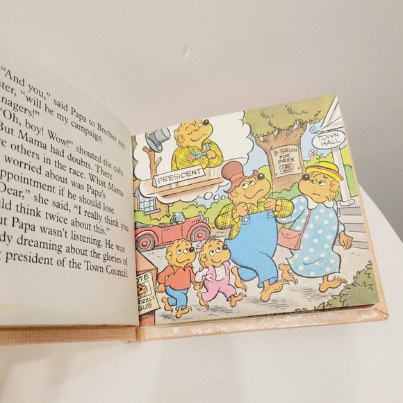 Vtg 1984 Berenstain Bears and the Big Election Mini Hardcover Book Library - Picture 3 of 5